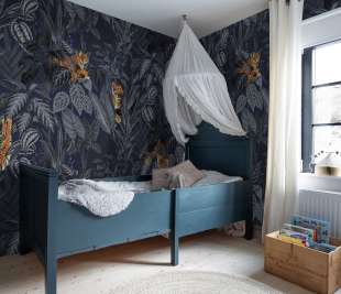 R16813_Mischievous-Tigers-Moonlight_Rebel-Walls-14-image2_web