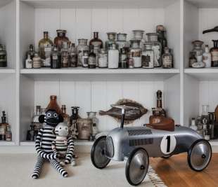 R14182_Cabinet-of-Curios-Raw_Rebel-Walls-14-image4_web