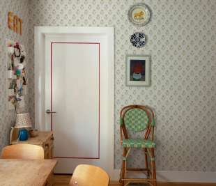 S10137_Maskrosen_Spring-Green_Sandberg-Wallpaper_image2_web