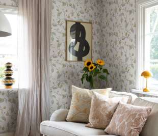 S10147_Elmire_Spring-Green_Sandberg-Wallpaper_image4_web