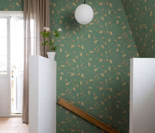 S10149_Elmire_Emerald_Sandberg-Wallpaper_image2_web