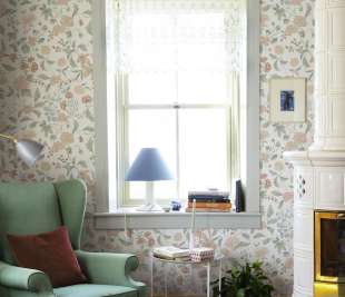 S10166_Till-Karin_Spring-Green_Sandberg-Wallpaper_image3_web