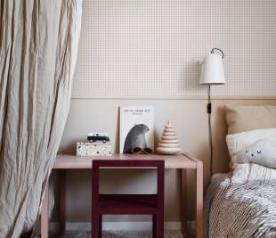 Copy-of-S10317_Ruta_Blush_Sandberg-Wallpaper_interior2_web