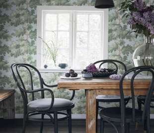 Copy-of-S10237_Raphael_Sky-Blue_Sandberg-Wallpaper_interior5_web