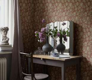 Copy-of-S10245_Valentin_Ruby-Red_Sandberg-Wallpaper_interior2_web