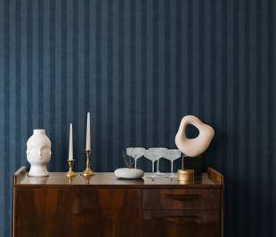 RM91721-Aquila-navy-room