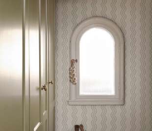 S10370_interior2_web