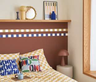 CASADECO_COLOR-GAME-PIGMENTS-amarena-200332808-FRISES-LA-RYTHMIQUE-jaune-ocre-200432587-bleu-outremer-200436600_web