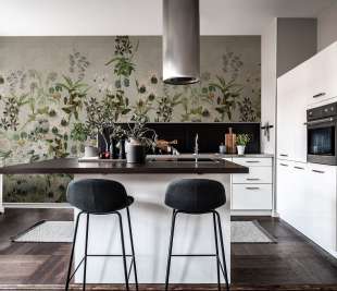 R17162_Alices-Garden-Dusk_Rebel-Walls-220_image3_web