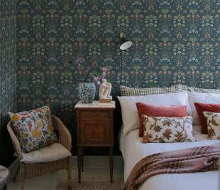 S10477_Maj_Midnight-Blue_Sandberg-Wallpaper_interior2_i