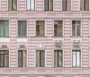 Mural Pink Facade R15881